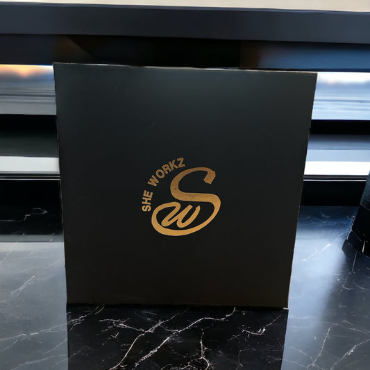 SheWorkz Hat Box